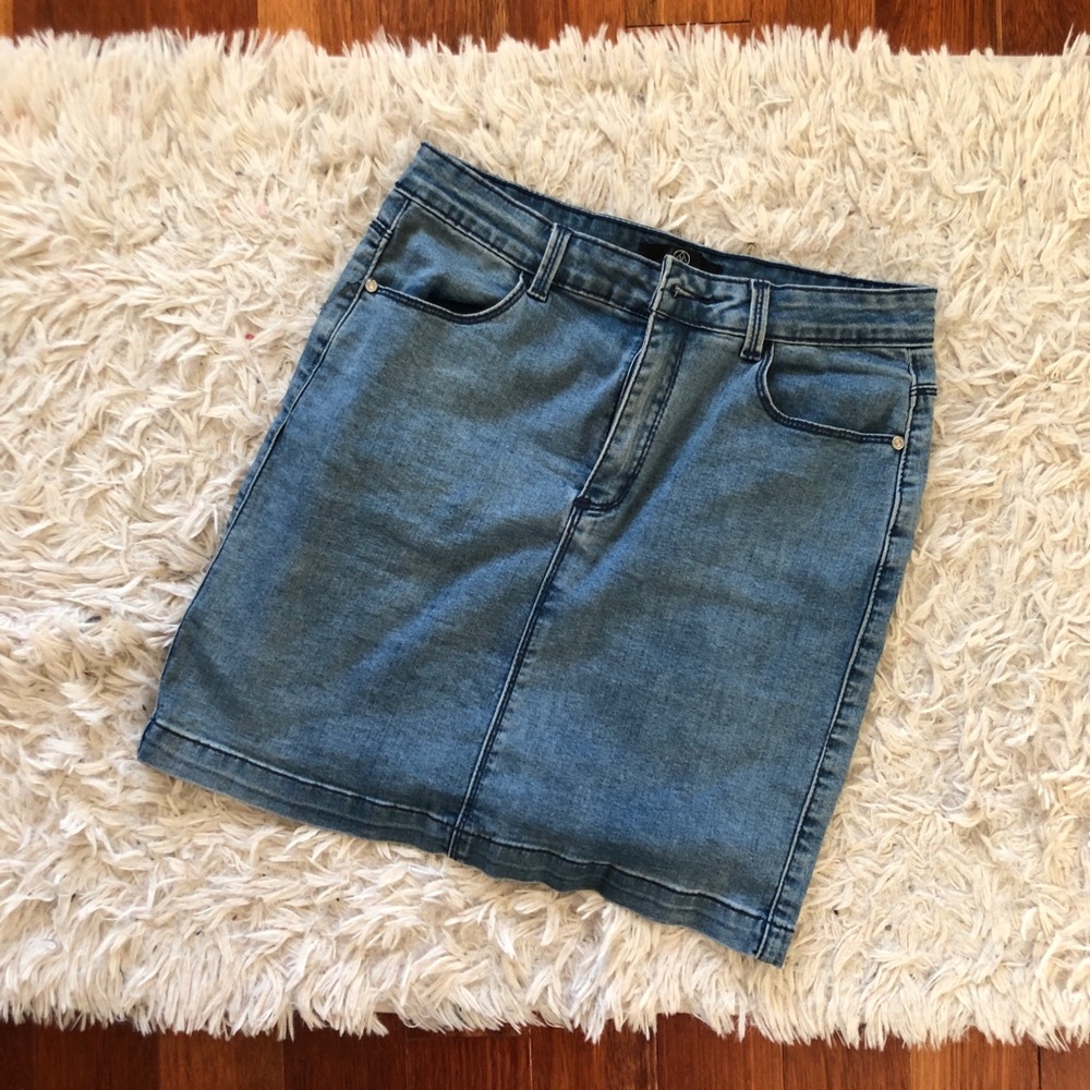 MISSGUIDED: blue superstretch denim mini skirt